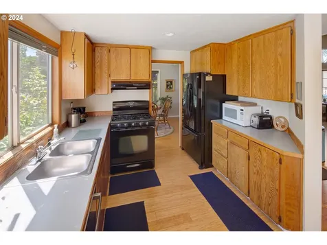 33904 Se Fay Way Scappoose OR 97056