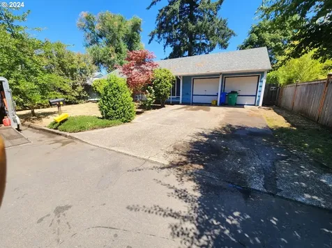 1738 SE 159th Avenue Portland OR 97233