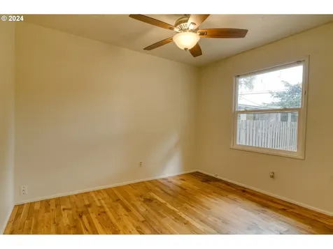 1738 SE 159th Avenue Portland OR 97233