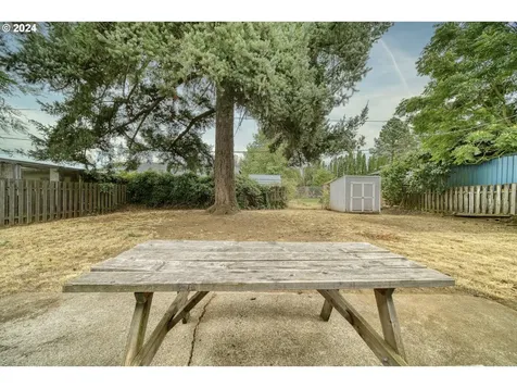 1738 SE 159th Avenue Portland OR 97233