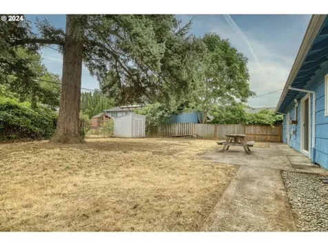 1738 SE 159th Avenue Portland OR 97233