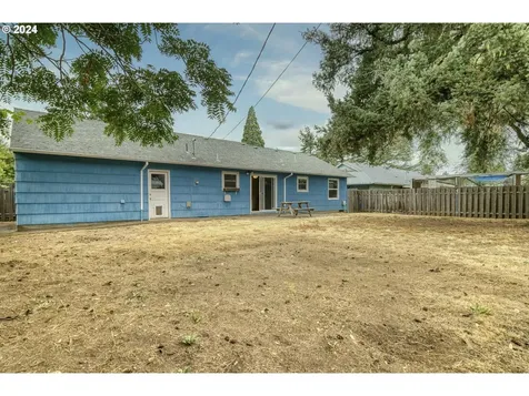 1738 SE 159th Avenue Portland OR 97233