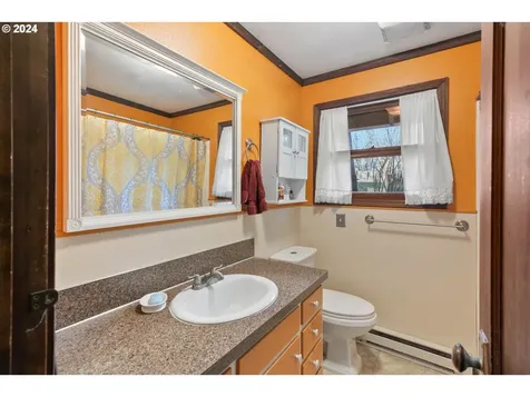 5232 Madrona Heights Drive Ne Silverton OR 97381