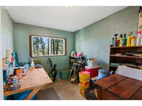 5232 Madrona Heights Drive Ne Silverton OR 97381