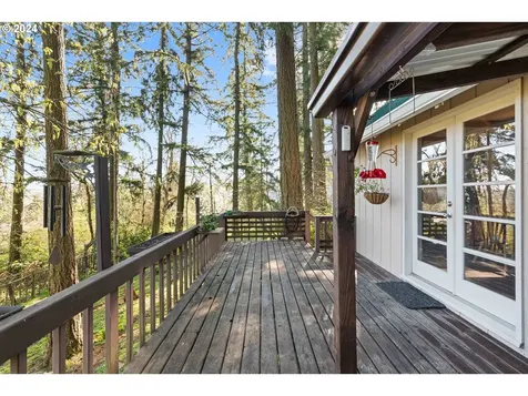 5232 Madrona Heights Drive Ne Silverton OR 97381