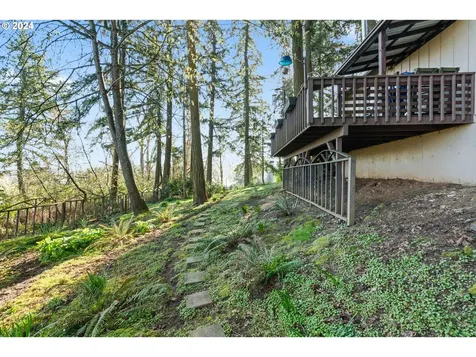 5232 Madrona Heights Drive Ne Silverton OR 97381