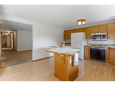13305 Ne 4th Court Vancouver WA 98685