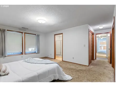 13305 Ne 4th Court Vancouver WA 98685