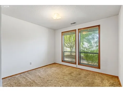 13305 Ne 4th Court Vancouver WA 98685