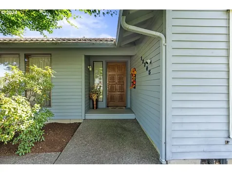 13305 Ne 4th Court Vancouver WA 98685