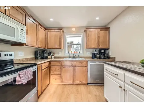 234 NW 12th Street Mcminnville OR 97128