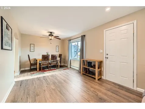 234 NW 12th Street Mcminnville OR 97128