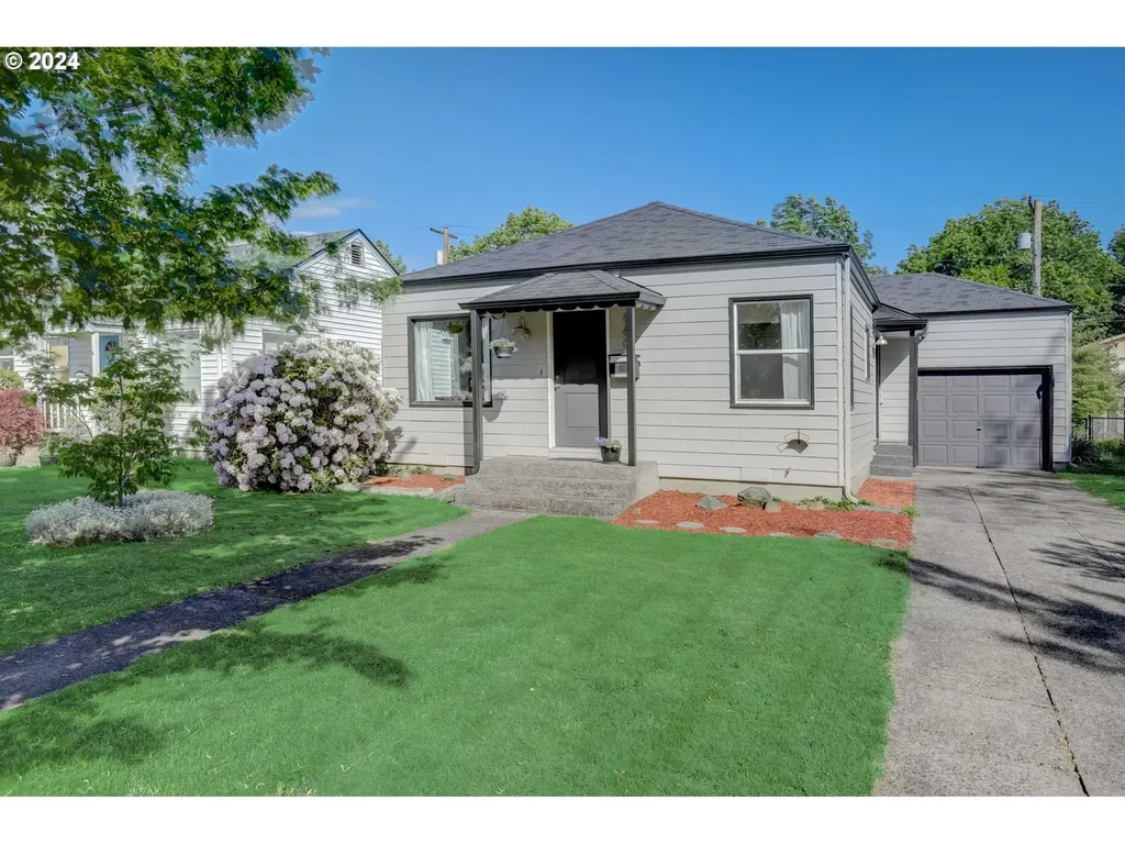 560 27th Avenue Longview WA 98632