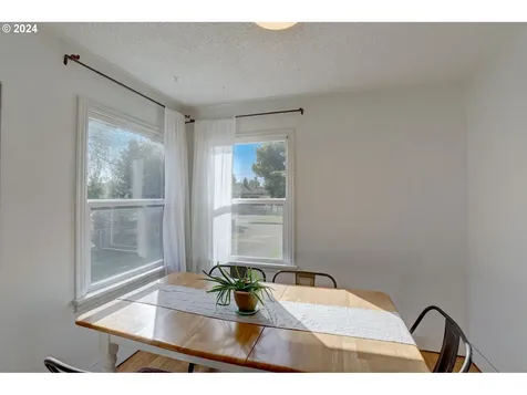 560 27th Avenue Longview WA 98632