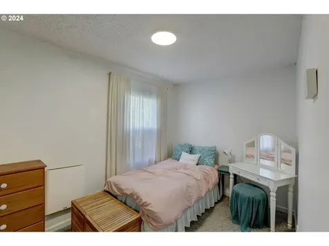 560 27th Avenue Longview WA 98632