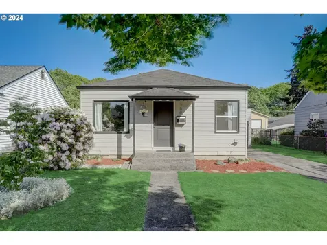 560 27th Avenue Longview WA 98632