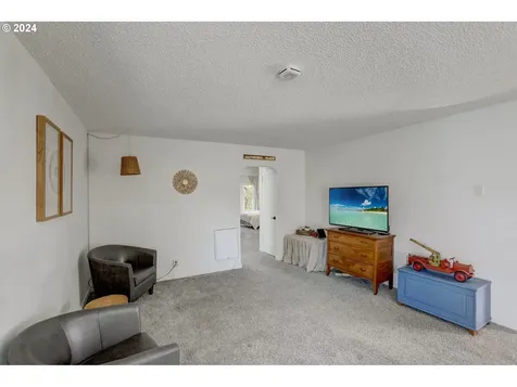 560 27th Avenue Longview WA 98632