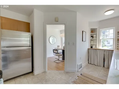 319 Se 81st Avenue Portland OR 97215