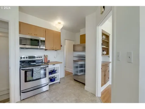 319 Se 81st Avenue Portland OR 97215