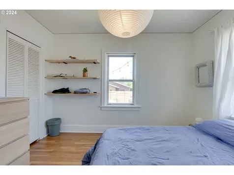 319 Se 81st Avenue Portland OR 97215