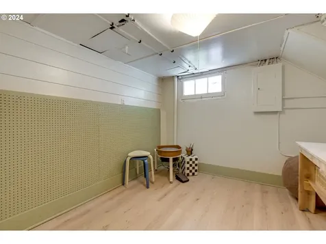 319 Se 81st Avenue Portland OR 97215