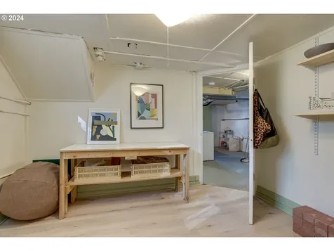 319 Se 81st Avenue Portland OR 97215