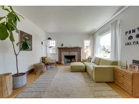 319 Se 81st Avenue Portland OR 97215