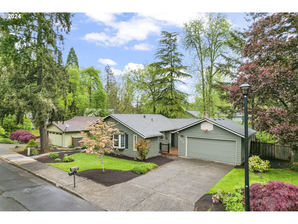 8400 Sw Godwin Court Portland OR 97223