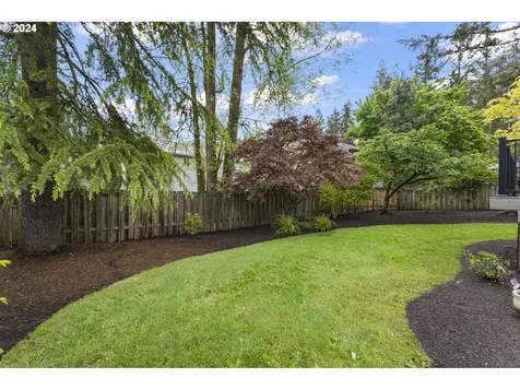 8400 Sw Godwin Court Portland OR 97223
