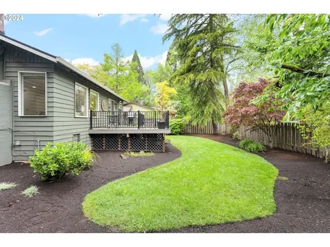 8400 Sw Godwin Court Portland OR 97223