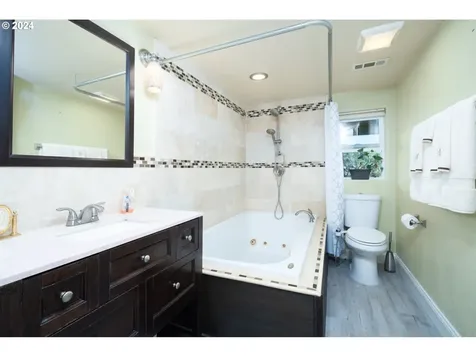1830 Orchard Lane Roseburg OR 97471