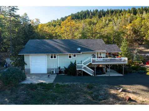 1830 Orchard Lane Roseburg OR 97471