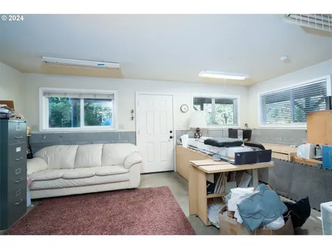 1830 Orchard Lane Roseburg OR 97471