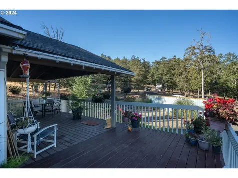 1830 Orchard Lane Roseburg OR 97471