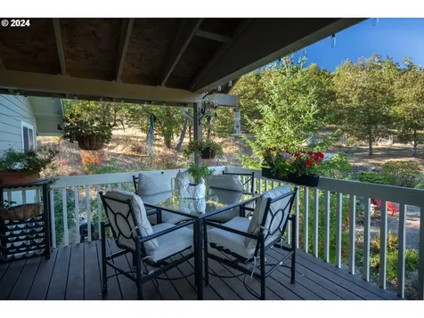 1830 Orchard Lane Roseburg OR 97471