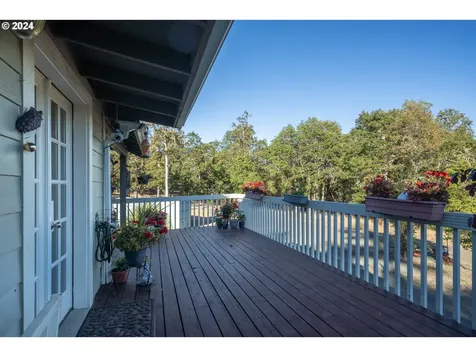 1830 Orchard Lane Roseburg OR 97471