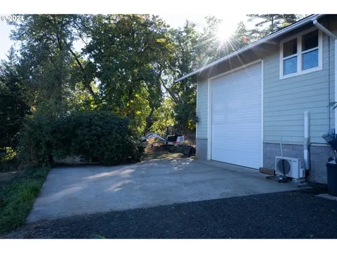 1830 Orchard Lane Roseburg OR 97471
