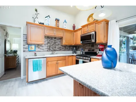 1830 Orchard Lane Roseburg OR 97471
