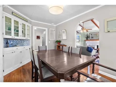 1813 SE 106th Avenue Portland OR 97216
