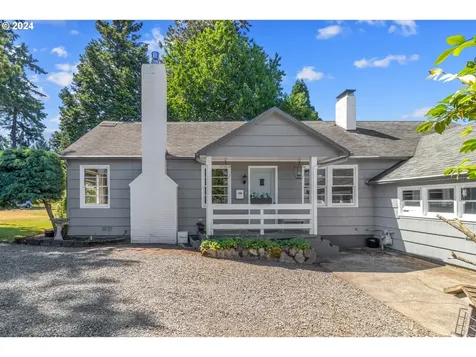 1813 SE 106th Avenue Portland OR 97216
