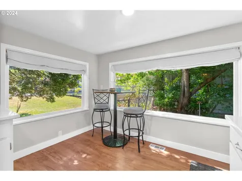 1813 SE 106th Avenue Portland OR 97216