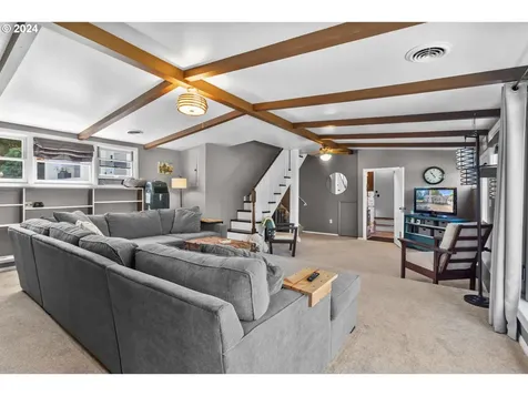 1813 SE 106th Avenue Portland OR 97216