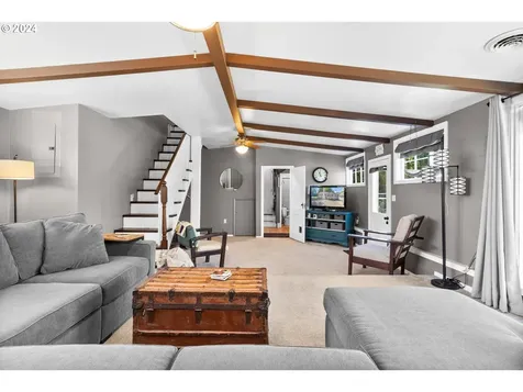1813 SE 106th Avenue Portland OR 97216
