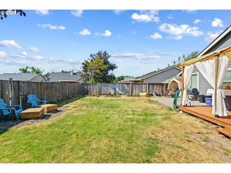 954 S 44th Street Springfield OR 97478