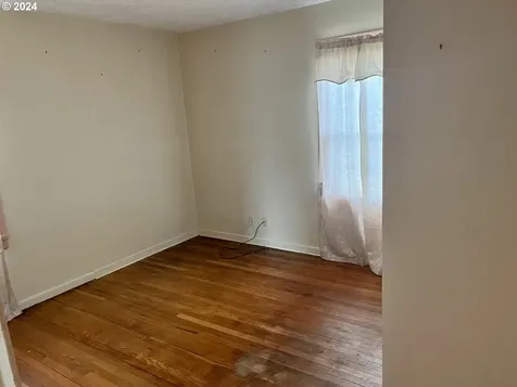 37 SE 11th Street Pendleton OR 97801