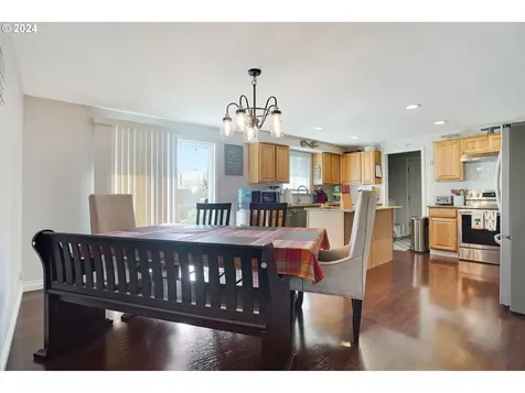 546 Oregon Avenue NE Salem OR 97301