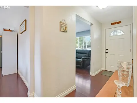 546 Oregon Avenue NE Salem OR 97301