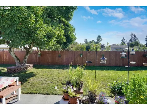546 Oregon Avenue NE Salem OR 97301