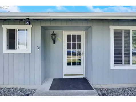546 Oregon Avenue NE Salem OR 97301