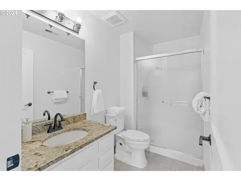 10 Sherwood Court Lake Oswego OR 97034